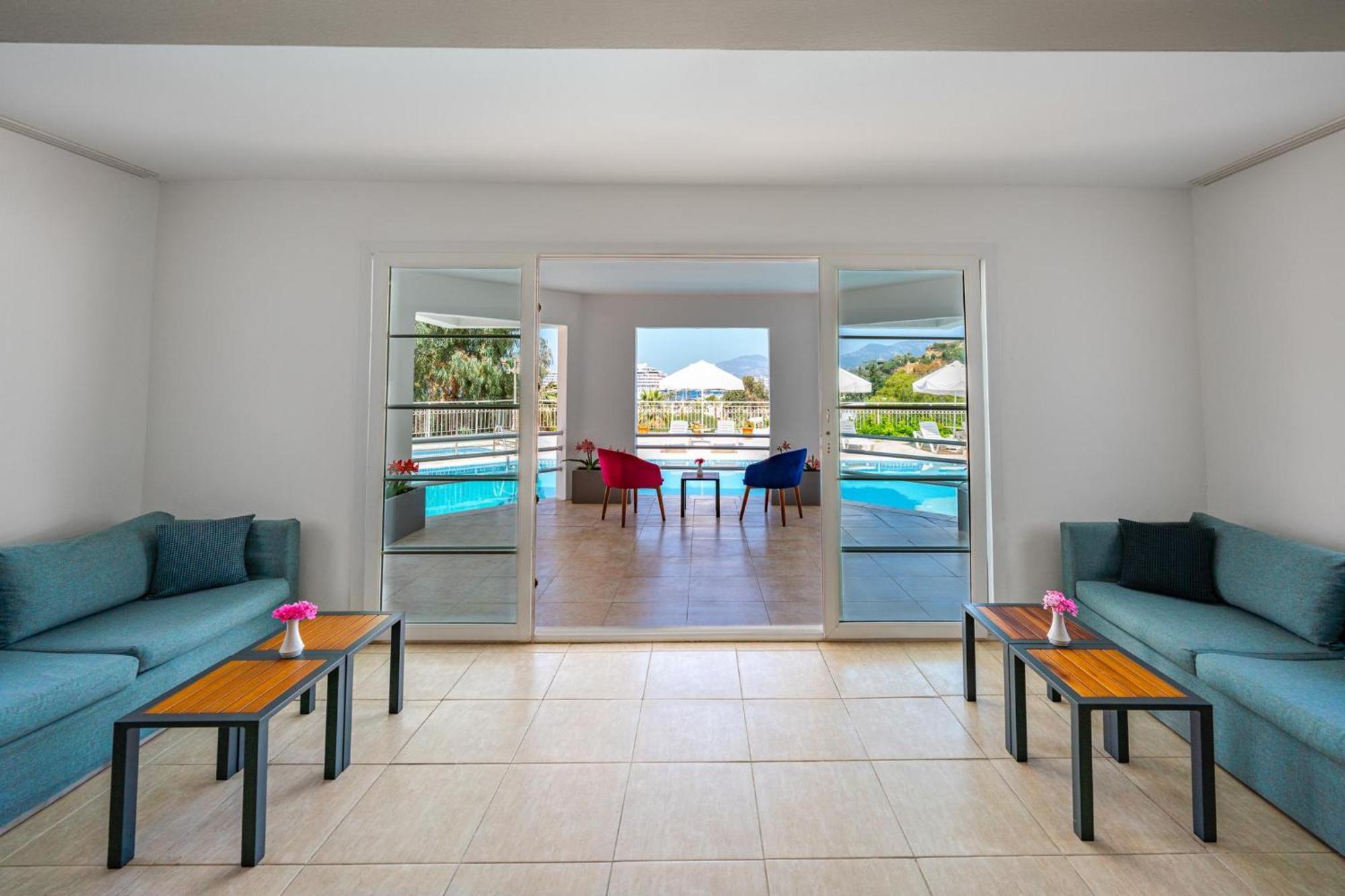 Labranda TMT Bodrum Exterior foto Interior of a suite at the hotel