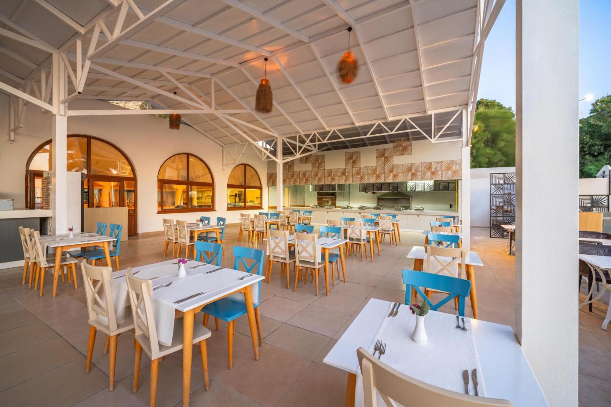Labranda TMT Bodrum Exterior foto Restaurant