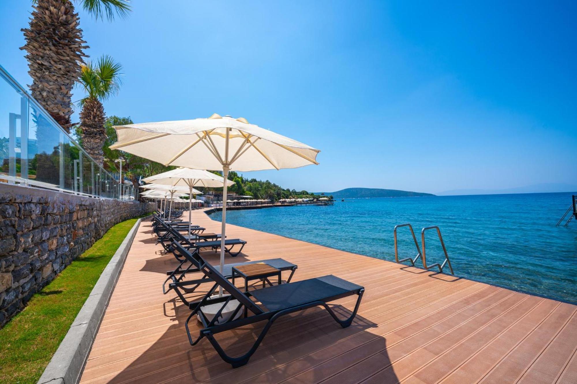 Labranda TMT Bodrum Exterior foto Beach at the hotel