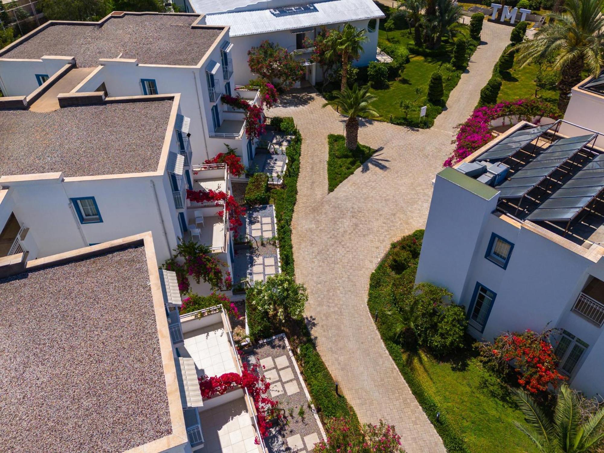 Labranda TMT Bodrum Exterior foto Aerial view of the hotel