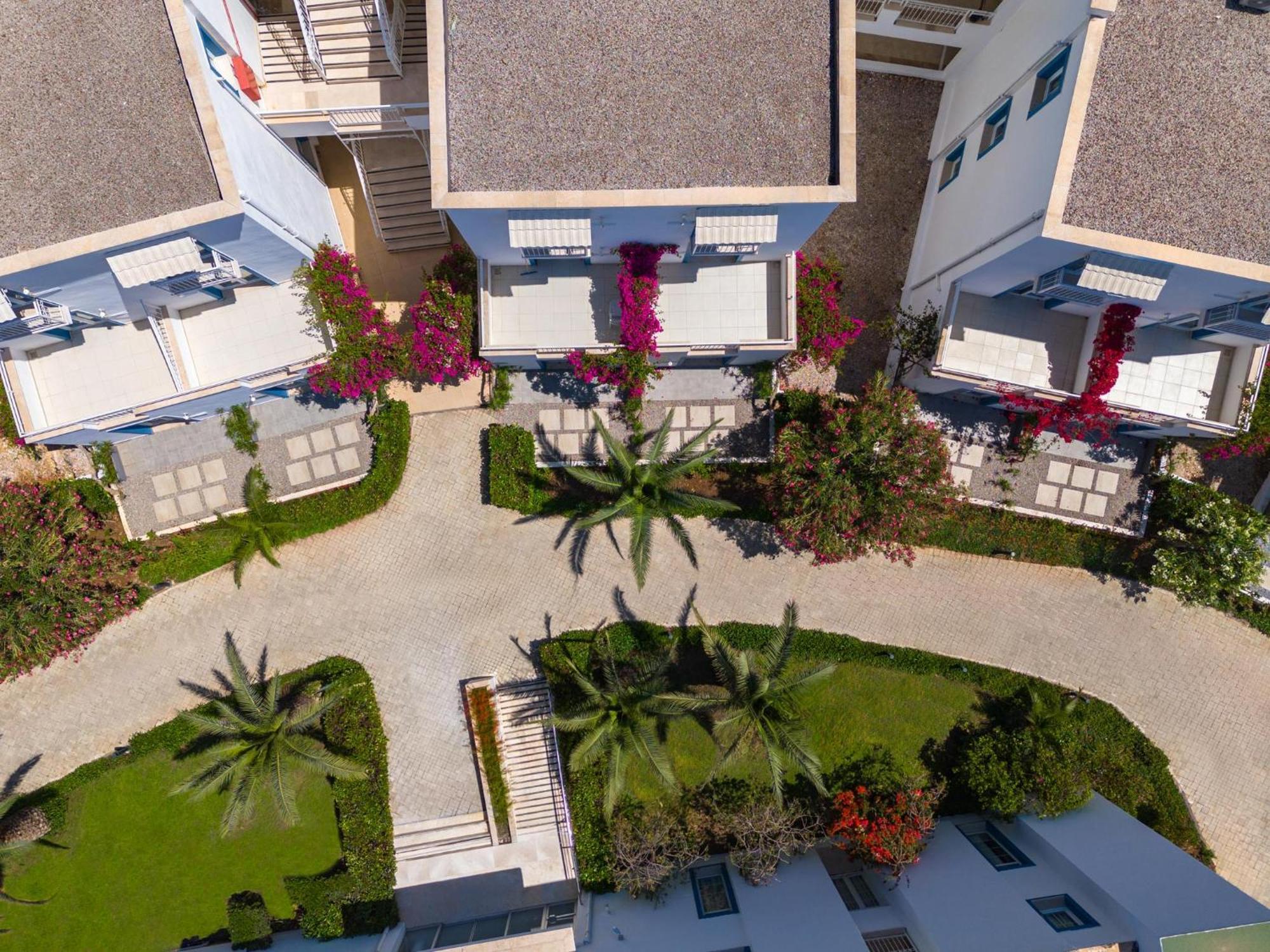 Labranda TMT Bodrum Exterior foto The new campus