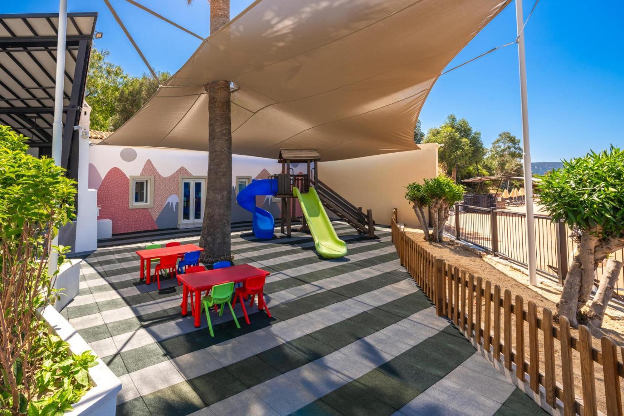 Labranda TMT Bodrum Exterior foto Playground